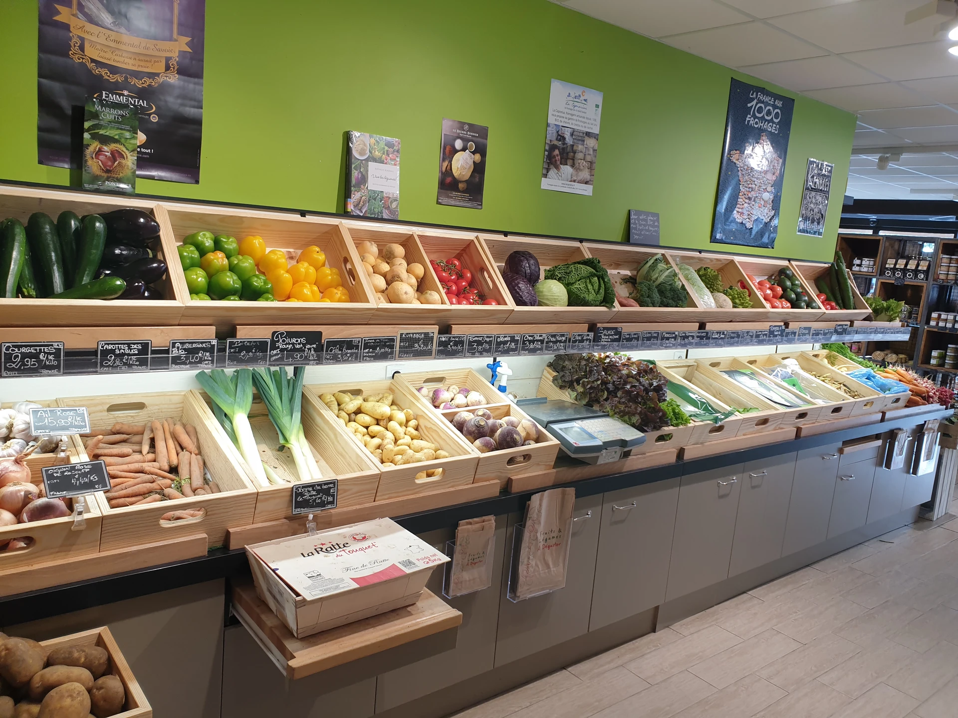 Agencement de magasin de fruits et légumes XXX