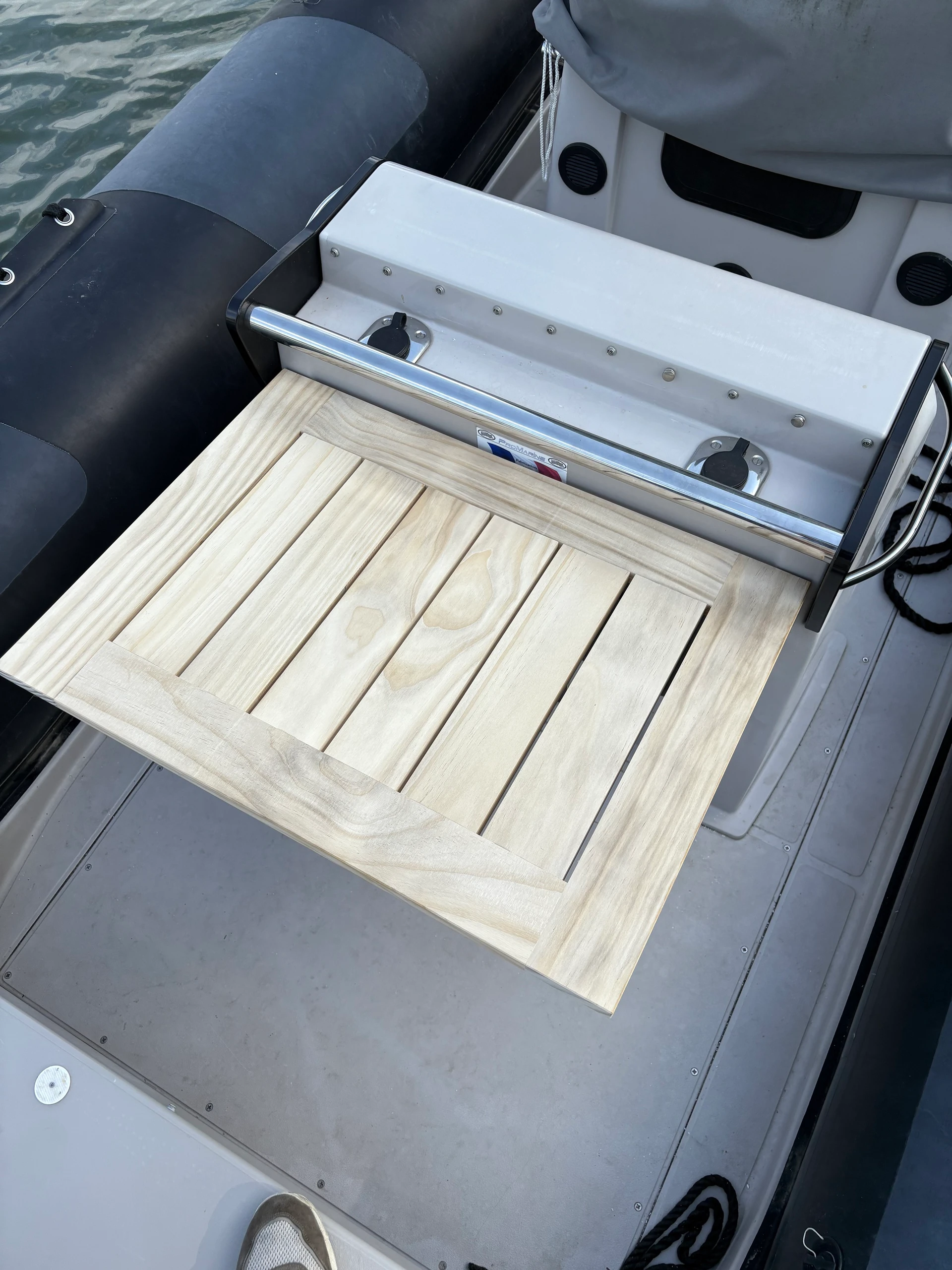 Table de bateau accoya D Table de bateau accoya D