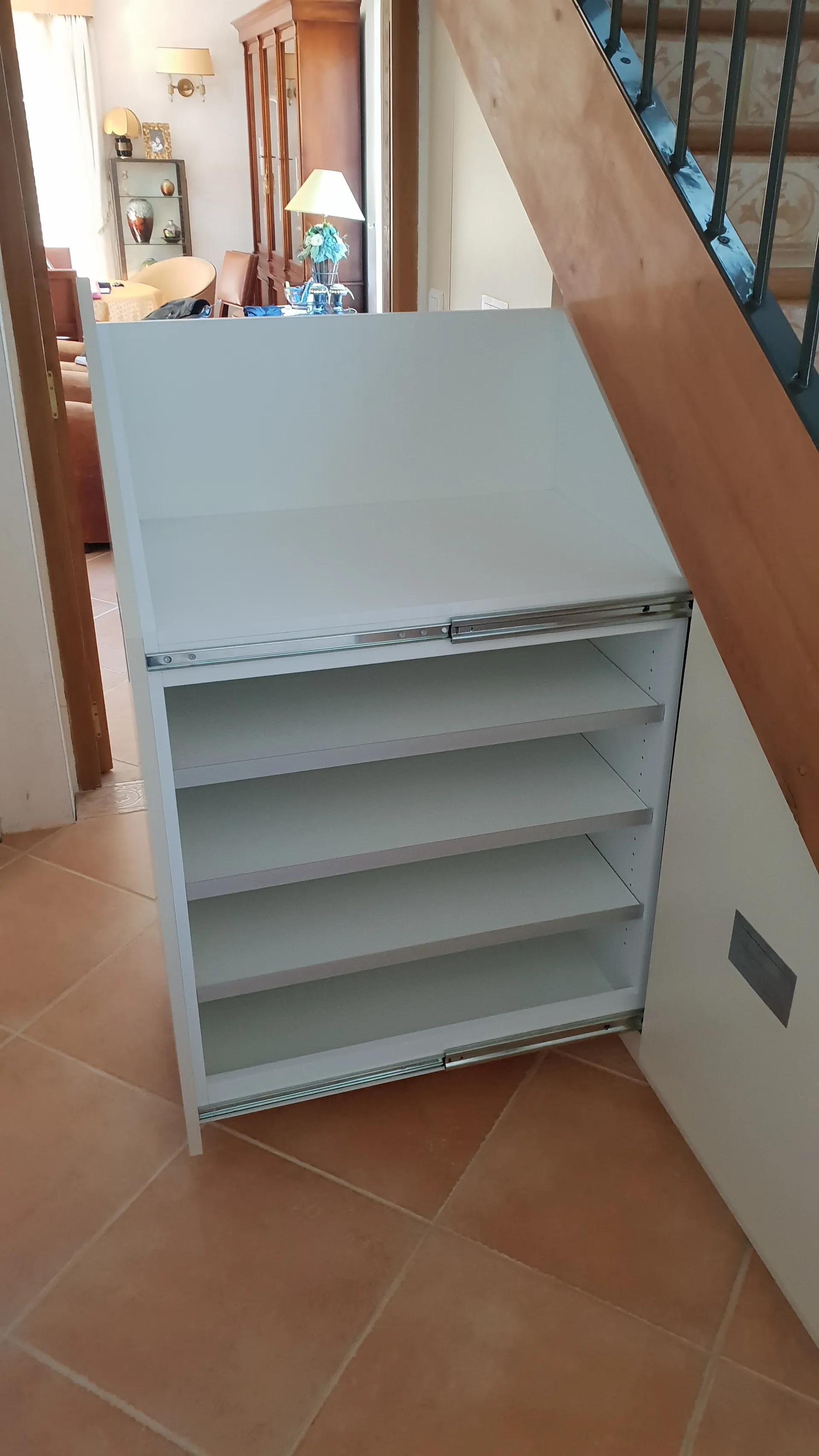 Agencement sous escalier