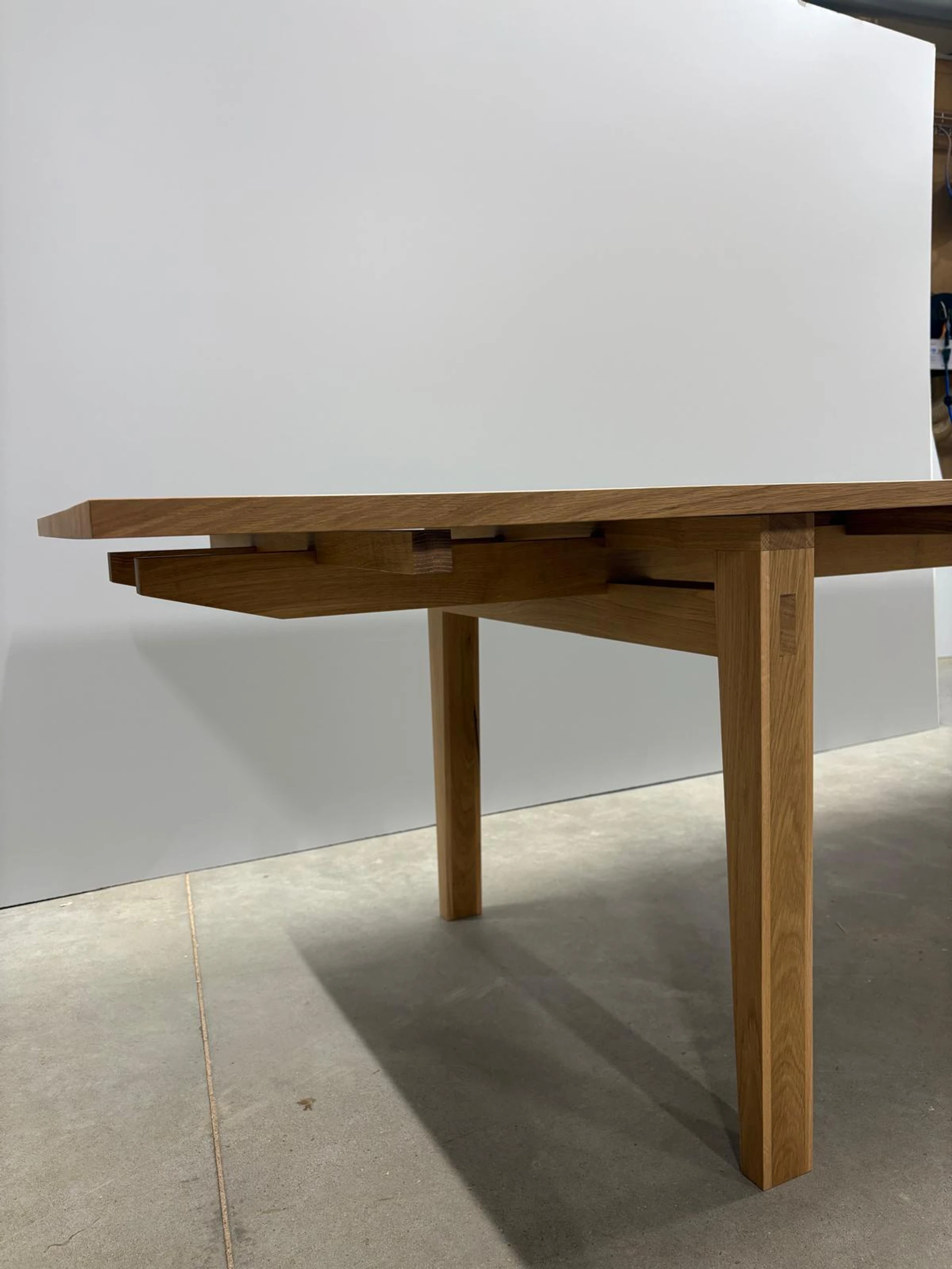 Table de salle à manger T1 Table de salle à manger T1