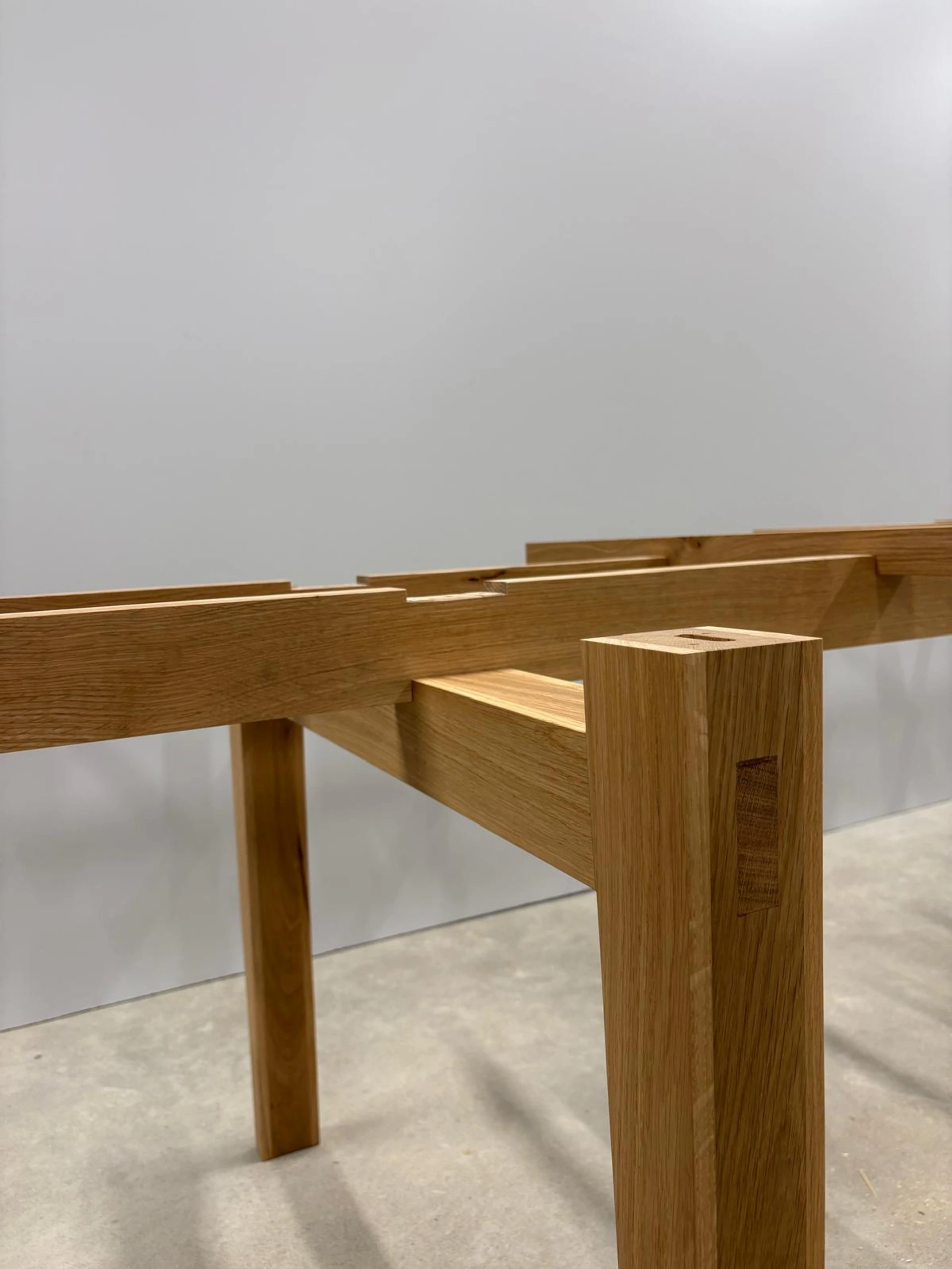 Table de salle à manger T1