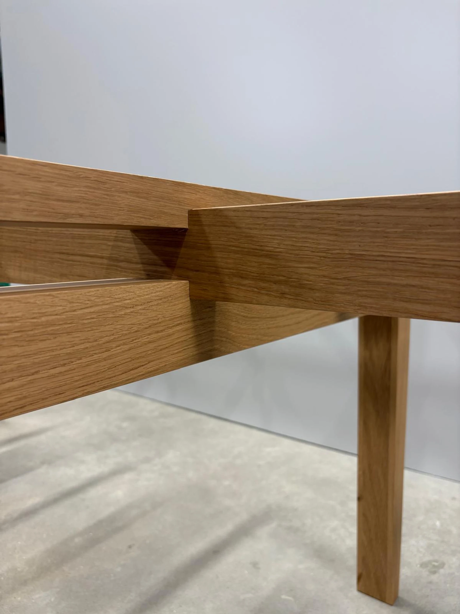 Table de salle à manger T1