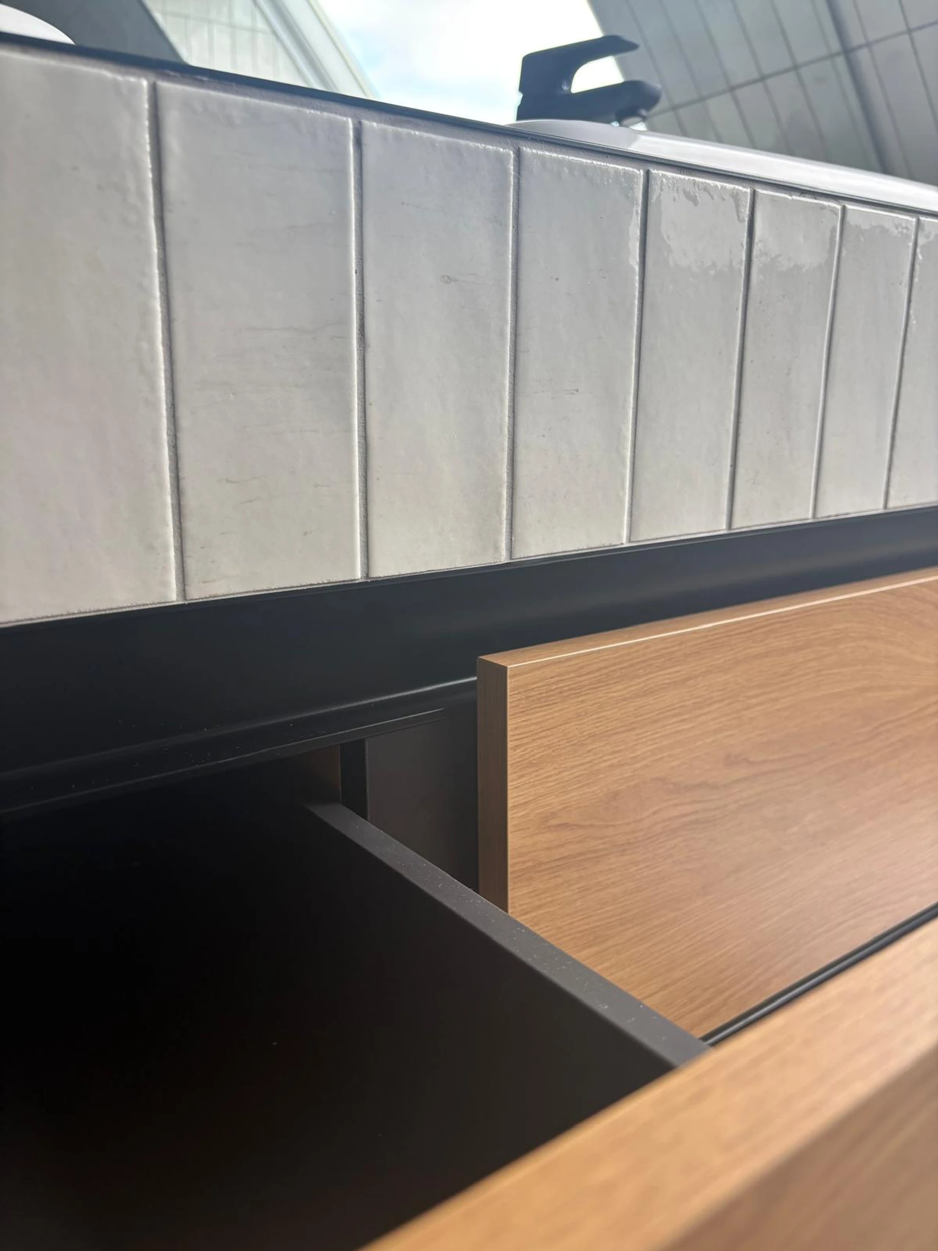 Meuble de salle de bain sur mesure 6 tiroir a crach