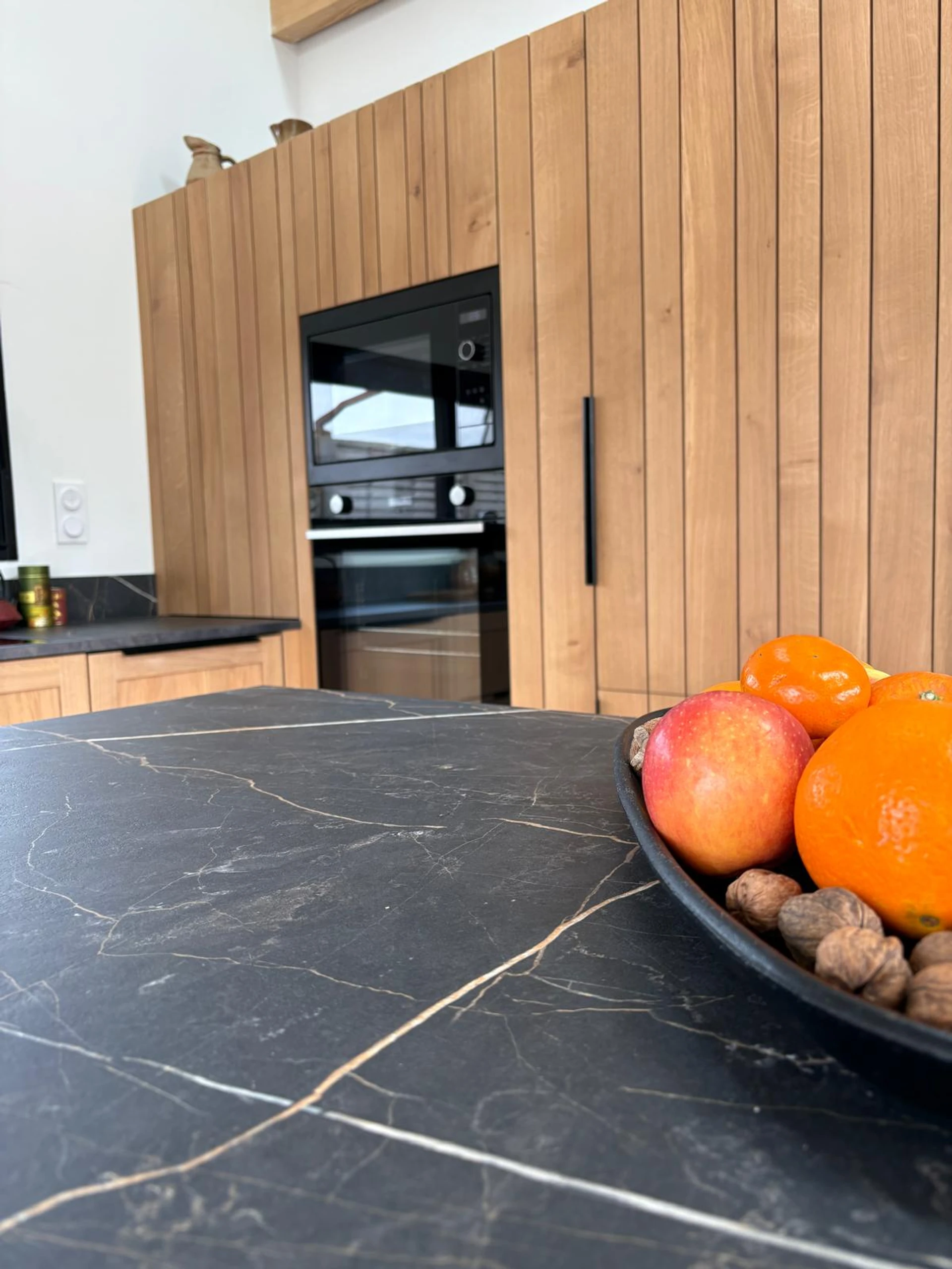 Cuisine sur mesure en chêne massif a vannes