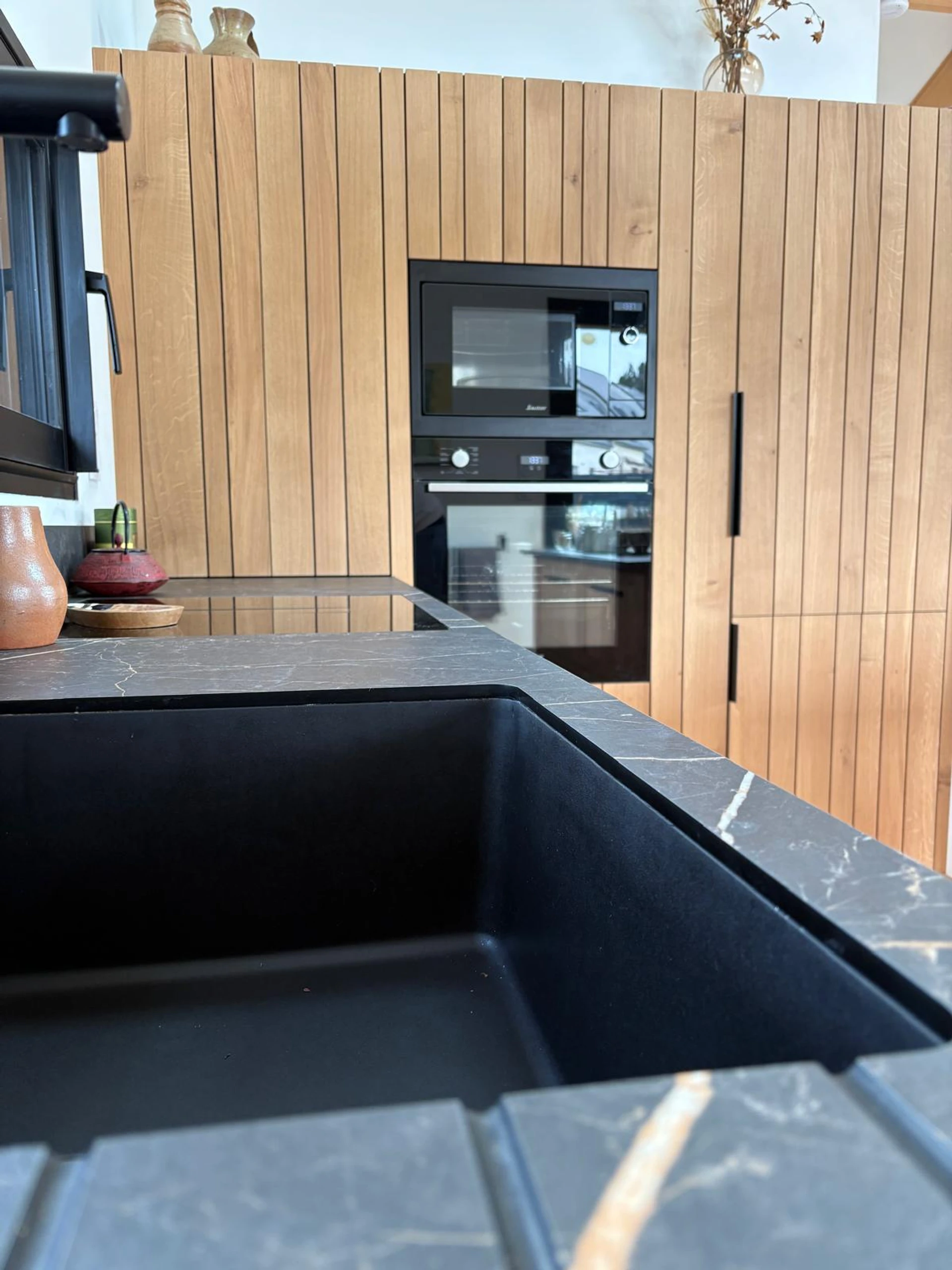 Cuisine sur mesure en chêne massif a vannes